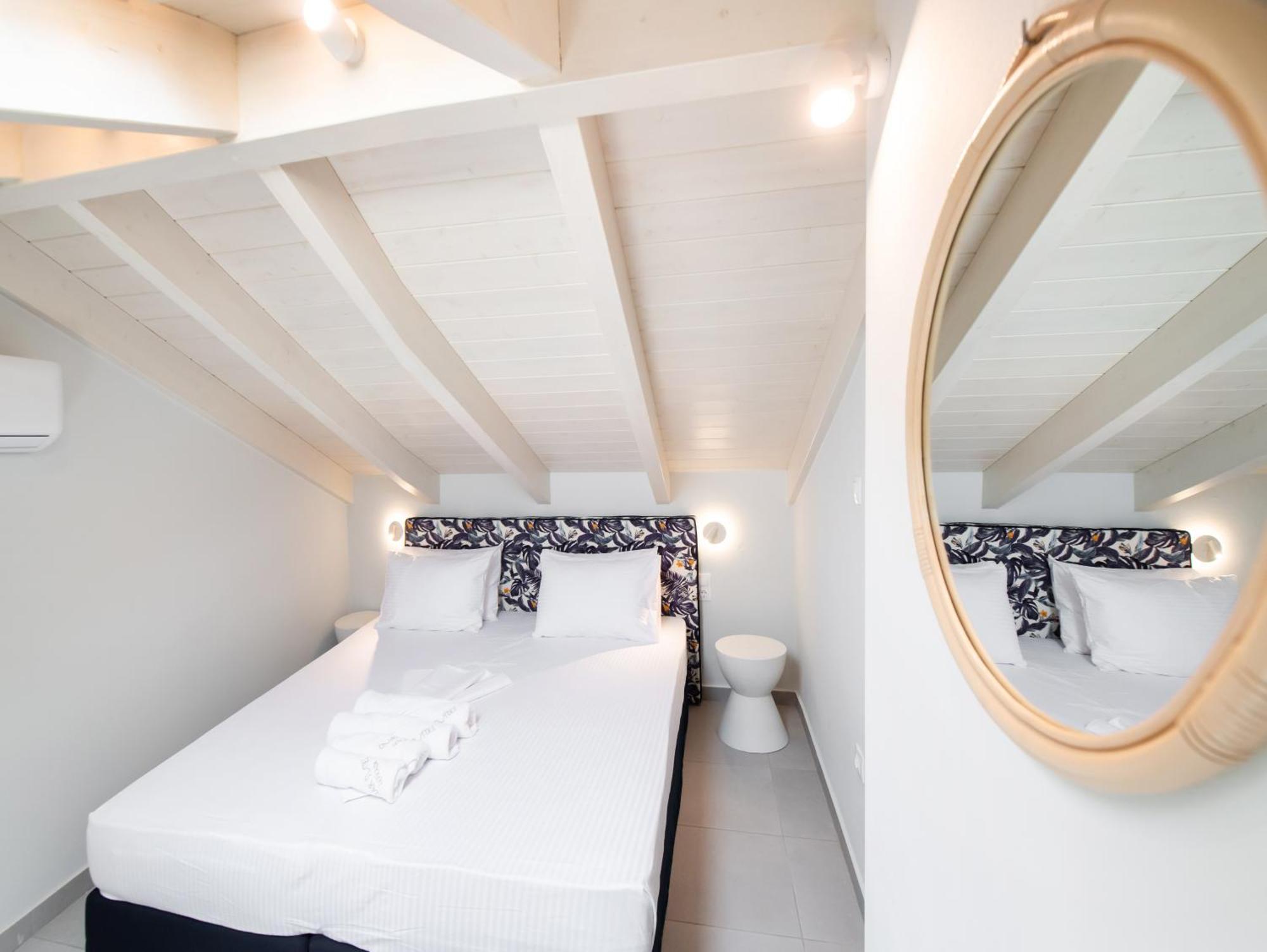 Onar Suites Lefkada エクステリア 写真